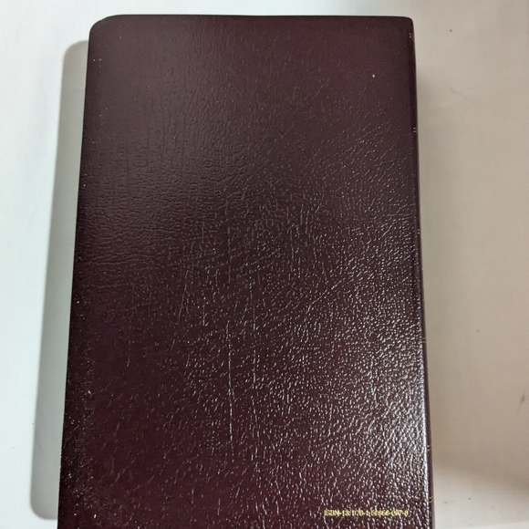 KJV Personal Size Giant Print Reference Edition Bible Hendrickson Bibles - Picture 6 of 14